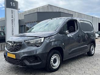 Schade bestelwagen Opel Combo 1.5 BlueHDi 100 S&S L1 2024/2