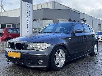 Unfallwagen BMW 1-serie 116i High Executive 2005/10