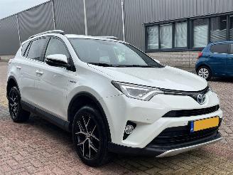 krockskadad bil auto Toyota Rav-4 2.5 Hybrid Style 2016/4