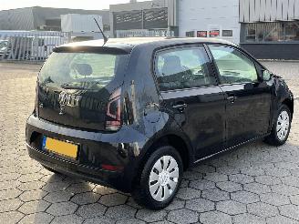 Volkswagen Up! 1.0 BMT move up! picture 4