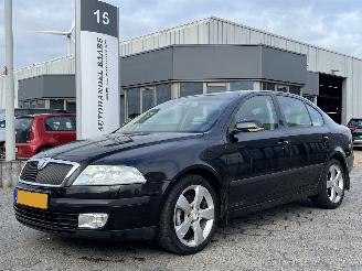 uszkodzony samochody osobowe Skoda Octavia 2.0 FSI Elegance 2006/1