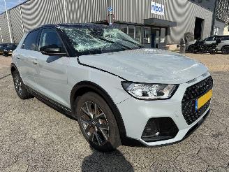 Coche accidentado Audi A1 CITYCARVER 25 TFSI epic 2020/4