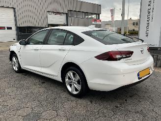 skadebil auto Opel Insignia Grand Sport 1.5 Turbo EcoTec Online Edition 2017/9