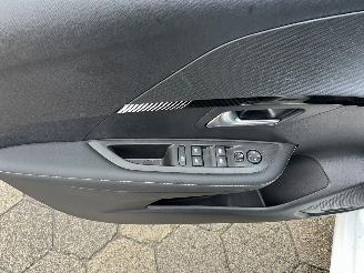 Peugeot 208 1.2 PureTech 100 Allure picture 15