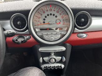 Mini Cooper 1.6 Cooper picture 14