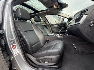 BMW 5-serie Touring 520d High Executive picture 14