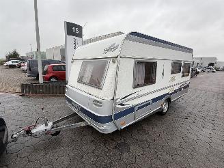 skadebil caravan Fendt  150 2004/1