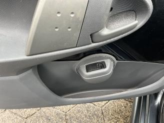 Toyota Aygo 1.0-12V + picture 14