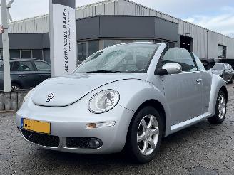 Coche accidentado Volkswagen New-beetle Cabriolet 1.6 Trendline 2010/6
