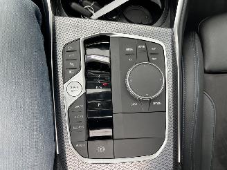 BMW 3-serie Touring 330e xDrive picture 21