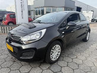 Schadeauto Kia Rio 1.2 CVVT Comfort Pack 2012/11