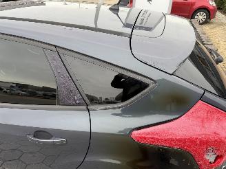 Ford Focus 1.0 EcoBoost Titanium picture 7