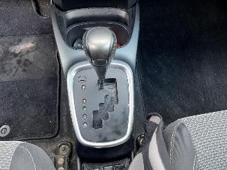 Toyota Yaris 1.5 Hybrid Trend Bi-Tone picture 21