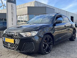 krockskadad bil auto Audi A1 Sportback 25 TFSI Pro Line 2022/1