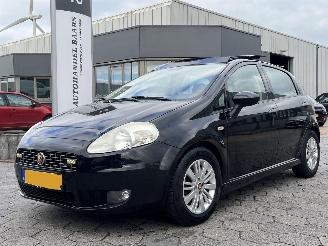 krockskadad bil auto Fiat Grande Punto 1.4-16V Sport 2008/3
