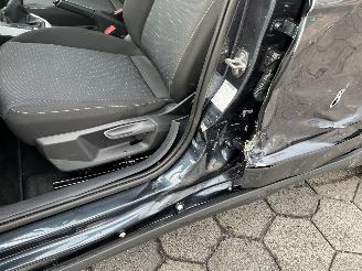 Seat Arona 1.0 EcoTSI Style Business Connect picture 12