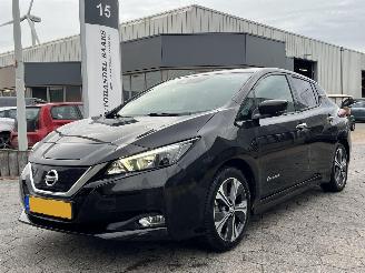 damaged passenger cars Nissan Leaf 2.ZERO EDITION 40 kWh 2018/8