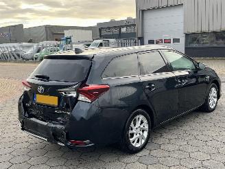 Toyota Auris Touring Sports 1.8 Hybrid Lease picture 4
