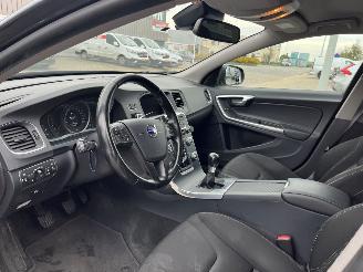 Volvo V-60 1.6 D2 Kinetic picture 13