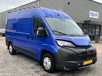 Peugeot Boxer 2.2 BlueHDi 140 S&S L2H2 3.3t picture 3