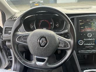 Renault Mégane Estate 1.2 TCe Limited picture 17