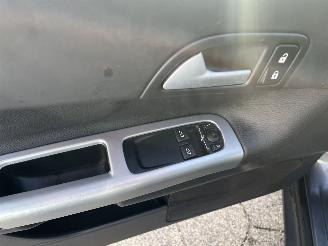 Volvo C-30 1.8 Summum picture 17