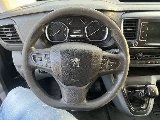 Peugeot Expert 227S 2.0 BlueHDI 150 Premium Pack picture 16