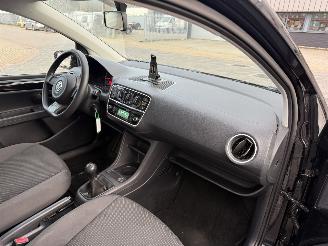Volkswagen Up! 1.0 high up! picture 15