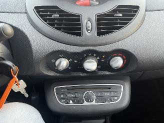 Renault Twingo 1.2 Dynamique picture 17