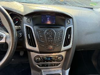 Ford Focus Wagon 1.6 TDCI Titanium nl auto picture 18