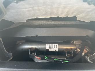 BMW 3-serie 320i High Executive AUTOMAAT picture 14