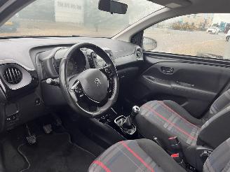 Peugeot 108 1.0 e-VTi Envy picture 16