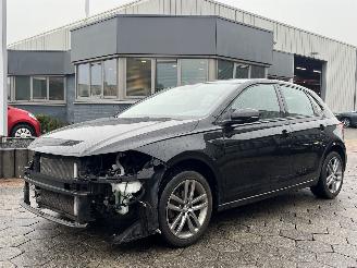 damaged passenger cars Volkswagen Polo 1.0 TSI Beats AUTOMAAT 2019/2