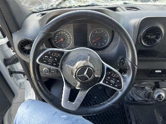 Mercedes Sprinter 317 1.9 CDI L3 RWD picture 16