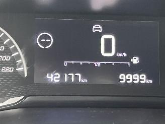 Peugeot 208 1.2 PureTech Active picture 17