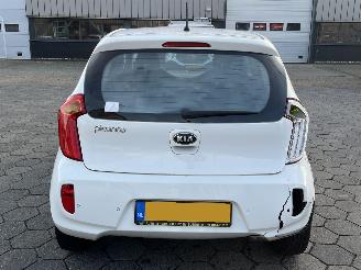 Kia Picanto 1.0 CVVT Design Edition picture 5