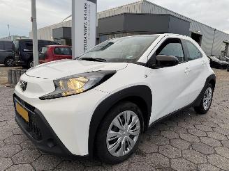 skadebil auto Toyota Aygo X 1.0 VVT-i MT Play 2022/6