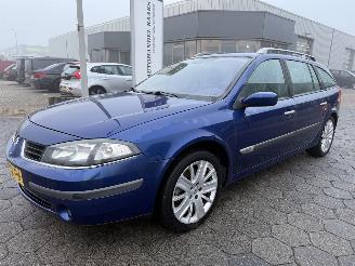 skadebil auto Renault Laguna Grand Tour 2.0-16V Tech Line 2007/6