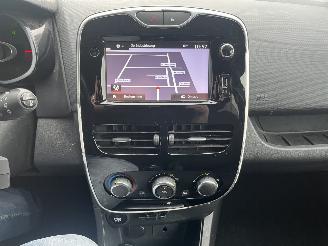 Renault Clio Estate 0.9 TCe Limited picture 17