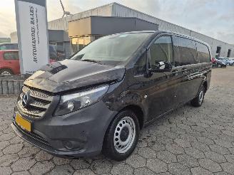 krockskadad bil bedrijf Mercedes Vito 116 CDI 4x4 Extra Lang 2x elektrische schuifdeur 2024/10
