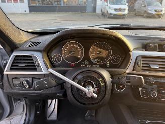 BMW 3-serie 320i High Executive picture 16