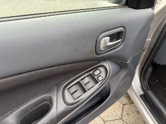 Nissan Almera 1.5 Visia picture 10