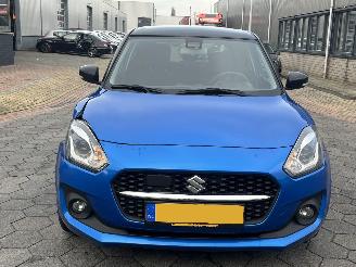 Suzuki Swift 1.2 Style Smart Hybrid picture 2