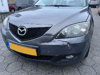 Mazda 3 1.6 Touring picture 9