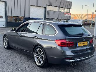 BMW 3-serie Touring 320i Luxury Edition picture 6