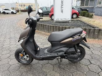 Avarii scootere Yamaha  Neo\'s 4 2017/12