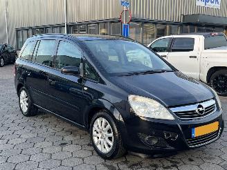 Opel Zafira 1.8 Temptation picture 3