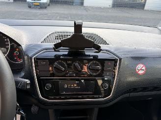 Volkswagen Up! 1.0 picture 20