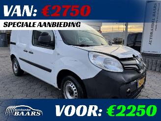 Schade bestelwagen Renault Kangoo 1.5 Blue dCi 80 Comfort 2020/8