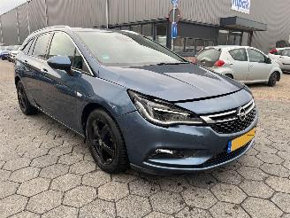 Opel Astra Sports Tourer 1.4 Innovation picture 3